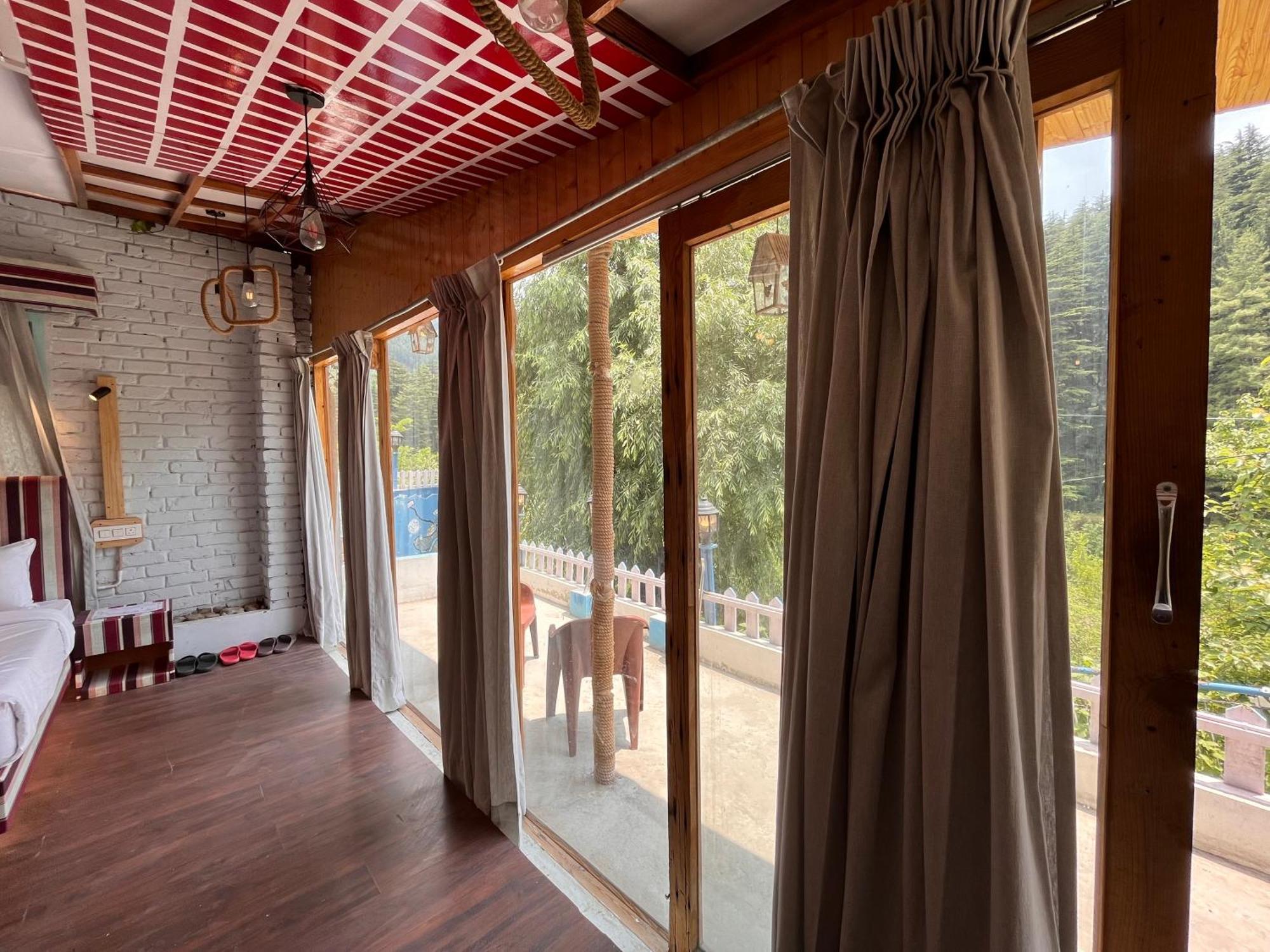 Hotel English Rose, #Personal Parking, #Petfriendly, #Garden, #Bonfire Under The Stars Манали Экстерьер фото