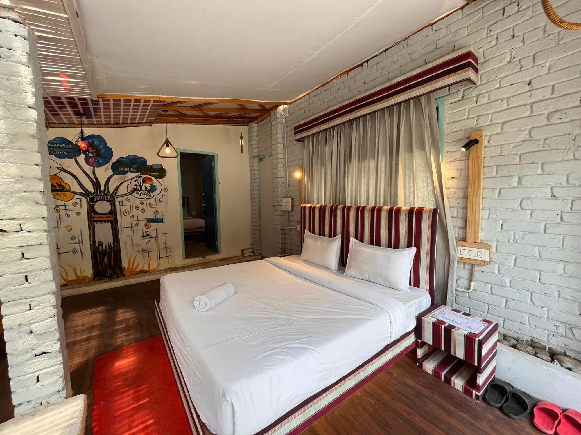 Hotel English Rose, #Personal Parking, #Petfriendly, #Garden, #Bonfire Under The Stars Манали Экстерьер фото